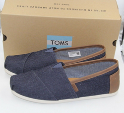 Picture of Toms Men's Classic Dark Denim Ankle-High Fabric Slip-On Shoes US 10.5