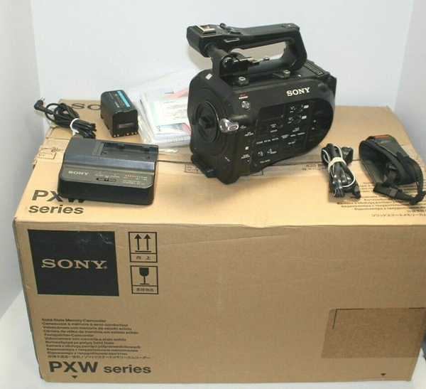 Picture of Sony PXW-FS7 XDCAM 4K Super 35 Camera System Mark 1 ( Body Only)