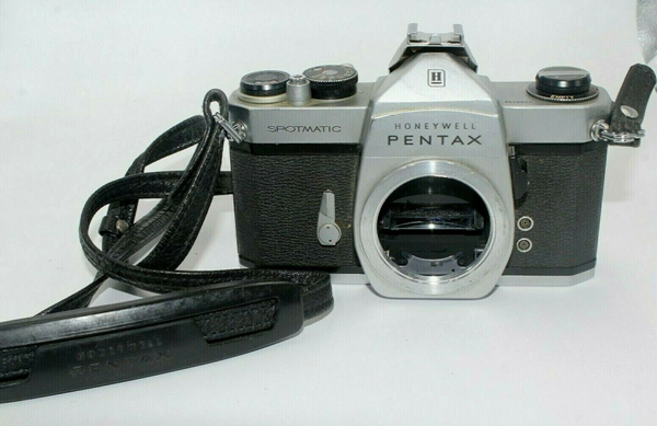 Picture of Broken Vintage Honeywell Pentax Spotmatic 35mm SLR Film Camera