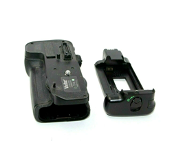 Picture of Vivitar VIV-PG-D7000 Battery Grip for Nikon D7000