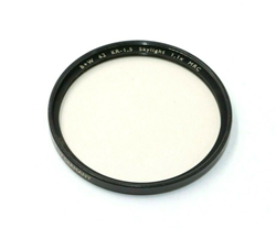Picture of B+W 62mm Warm Polarizer Skylight KR1.5 Glass Lens Filter