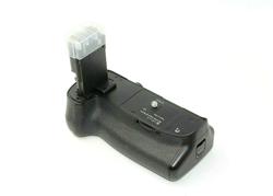 Picture of Vello BG-C9 Battery Grip for Canon EOS 5D Mark III